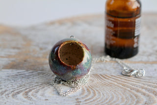 Handmade Ceramic Aromatherapy Necklace – Unique Essential Oil Diffuser Pendant – Natural Ceramic Diffuser Jewelry