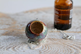 Handmade Ceramic Aromatherapy Necklace – Unique Essential Oil Diffuser Pendant – Natural Ceramic Diffuser Jewelry